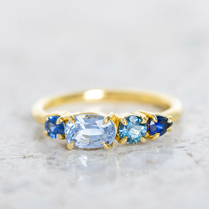 All Blues Sapphire Splice Ring in 18ct Yellow Gold (In Stock)