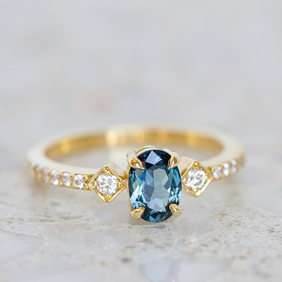 Beatrice Parti Sapphire Ring