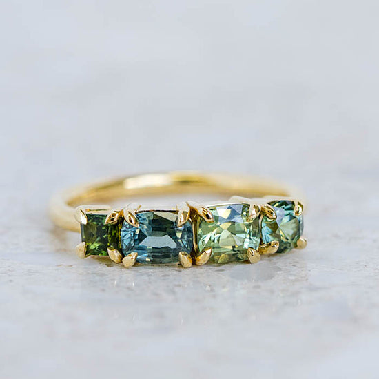 One-off Green Sapphire Splice Ring in 18ct Yellow Gold, Size N (In Stock)