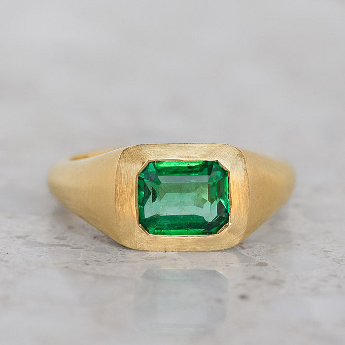 One-off Emerald Ring in 18ct Yellow Gold, Size M (In Stock)