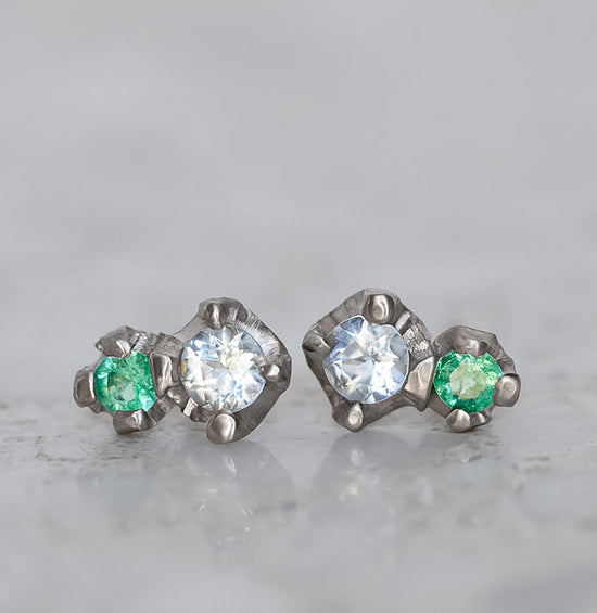 Load image into Gallery viewer, Aquamarine and Emerald Bud Single Stud
